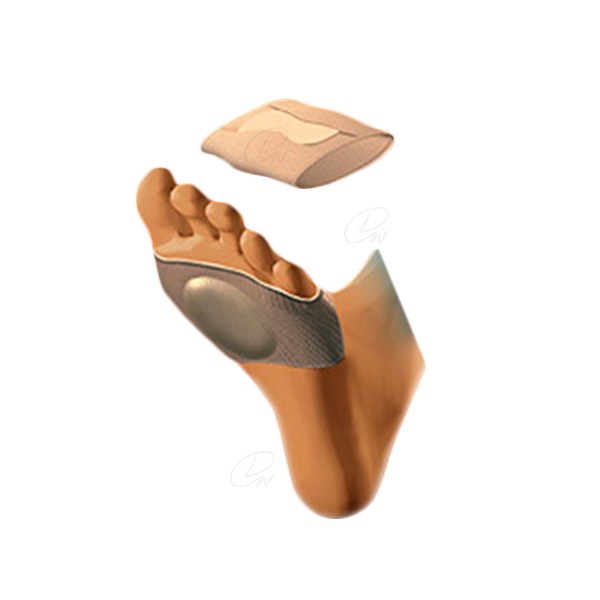 157910